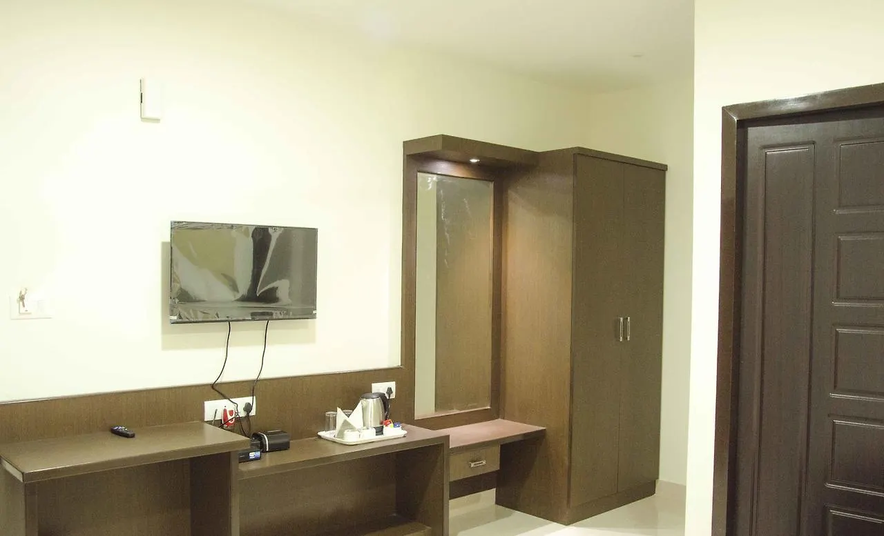 Gemars Comforts Bed & Breakfast Mysore 0*,